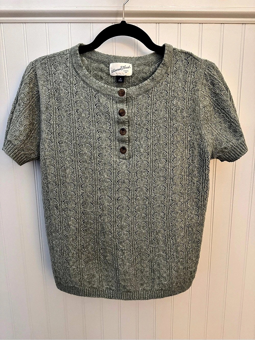 Universal Thread Short-Sleeve Heirloom Henley Pullover Sweater, Green, Medium